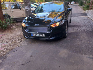 Ford Fusion foto 1