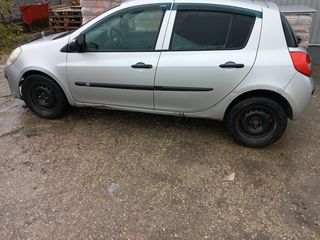 Renault Clio foto 4