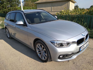 BMW 3 Series Touring foto 6