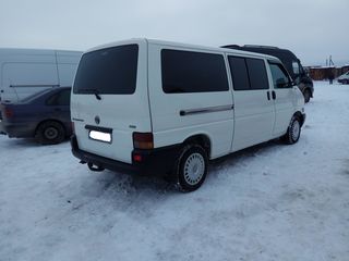 Volkswagen T4 foto 4