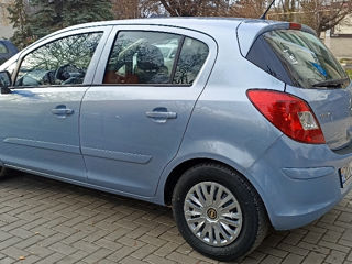 Opel Corsa foto 2