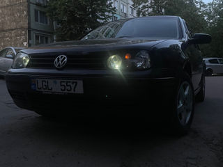 Volkswagen Golf foto 2