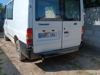 Ford Trasit foto 2