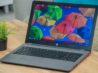 Hp Pavilion 15/ AMD 9000e/ 8Gb Ram/ 128Gb SSD/ 15.6" HD!! foto 4