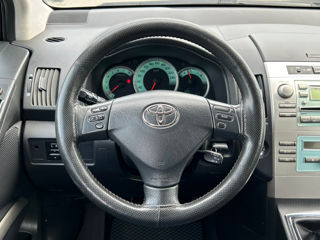 Toyota Corolla Verso foto 12