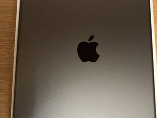 Продам Apple Ipad 8 поколения 32 gb space gray или обмен на ноутбук фото 2