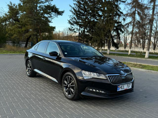 Skoda Superb foto 2