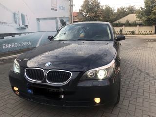 BMW 5 Series foto 1