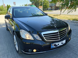 Mercedes E-Class foto 1