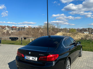 BMW 5 Series foto 4