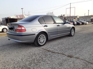 BMW 3 Series foto 6