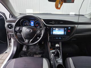 Toyota Auris foto 5