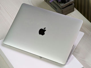 MacBook Air Retina 2020 (Core i5 8210Y/16Gb Ram/512Gb SSD/Iris Plus Graphics/30 Cycles/13.3" Retina) foto 12