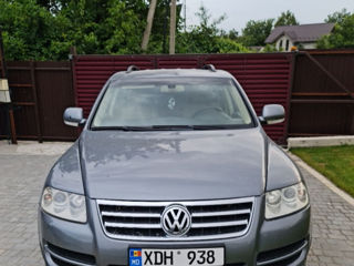 Volkswagen Touareg фото 1