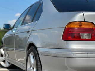 BMW 5 Series foto 5