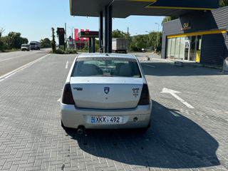 Dacia Logan foto 3