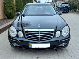 Mercedes E-Class foto 1