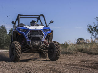 Polaris RZR 1000S foto 5