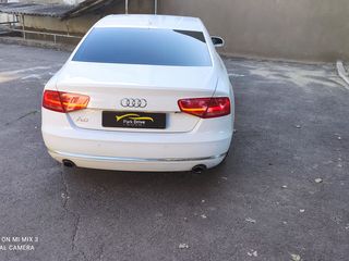 Audi A8 foto 7