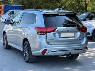 Mitsubishi Outlander foto 5