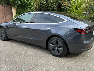 Tesla Model 3 foto 6