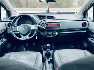 Toyota Yaris foto 7