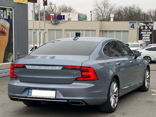 Volvo S90 foto 2