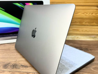 MacBook Pro 13 M1 Tauch Bar 2021 foto 2