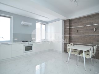 Apartament cu 2 camere, 68 m², Centru, Chișinău foto 5