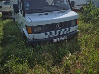 Mercedes 310D
 фото 2