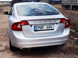 Volvo S60 foto 8