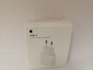 Încărcător Apple USB-C 290 Lei foto 1