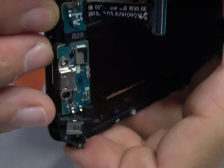 Samsung Galaxy Note 8 Smartphone-ul nu se încărca? Vino să înlocuiești conectorul! foto 1