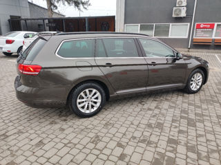 Volkswagen Passat foto 6