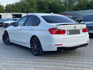 BMW 3 Series foto 5