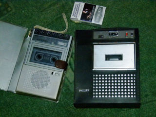 PHILIPS Fair Slim Cassette Recorder  РАБОЧИЕ ПОЛНОСТЬЮ Vintage Cassette Player Japan  ОЧЕНЬ ГРОМКО foto 6