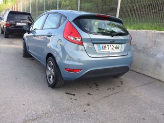 Ford Fiesta foto 4