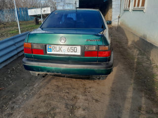 Volkswagen Vento foto 2