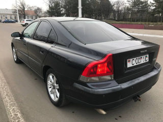 Volvo S60 foto 2