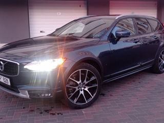 Volvo V90 Cross Country