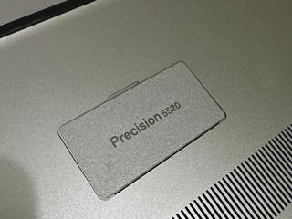 Ноутбук Dell Precision 5520 foto 3