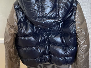 Брендовая куртка пуховик(50%пух,50%перо); Sisley на мальчика рост-150 см foto 2