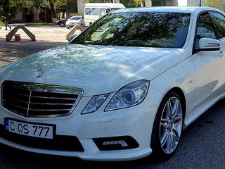 Mercedes E-Class foto 8