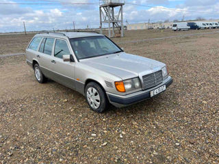 Mercedes Series (W124) foto 1