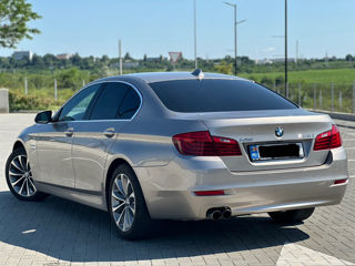 BMW 5 Series foto 4