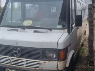 Mercedes 310d foto 2