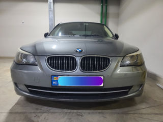 BMW 5 Series foto 2