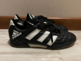 Кроссовки Adidas foto 2