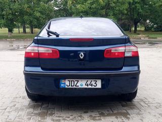 Renault Laguna foto 8