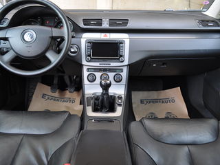 Volkswagen Passat foto 8